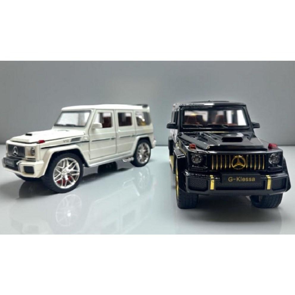 Mercedes-Benz G-Wagen 1:24 Scale Diecast Model Car - Black