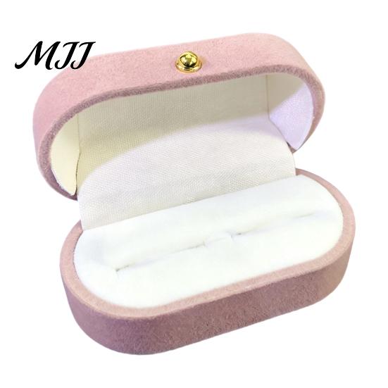 Small Velvet Jewelry Pouch Pearl Box, Anti-Scratch Lining Organizer with Golden Metal Necklace Holder Display Buckle, Decorative Storage Case