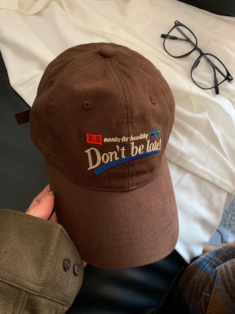 Fashion Hat American retro trend cap women's new big head circumference letter baseball cap face small versatile sun hat