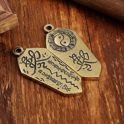 1Pcs Taoist Buddhist Masters Use Tai Chi Eight Trigrams To Bless Peace Amulets Pendants Feng Shui Spirit Brand Amulets