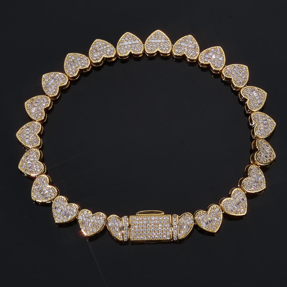 

Hip Hop Style 8mm Heart Shaped Design Cuban Bracelet Mixed with 5A Cubic Zirconia Iced Brass Sparkling Diamonds High End Jewelry 7in 17.78cm bracelet