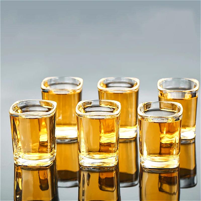 50ml/90ml/70ml Carved Glass Cup Luxury Baijiu Cup Thick Bottomed Vodka Glass Spirits Cup Exquisite Wine Glass Party Glassware