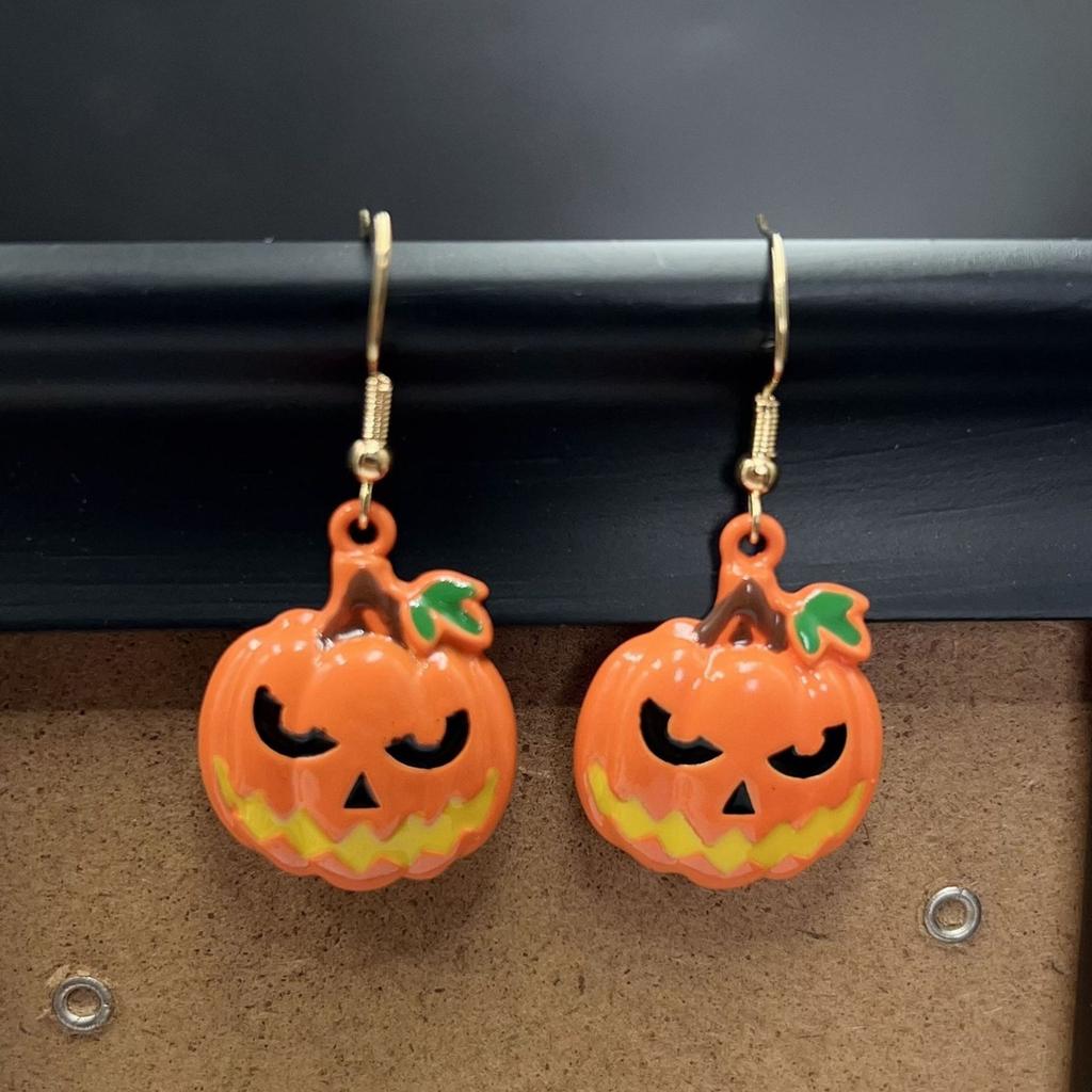 Playful Animal Shaped Eco Friendly Alloy Earrings With Detailed Carving Perfect For Themed Events And Daily Wear