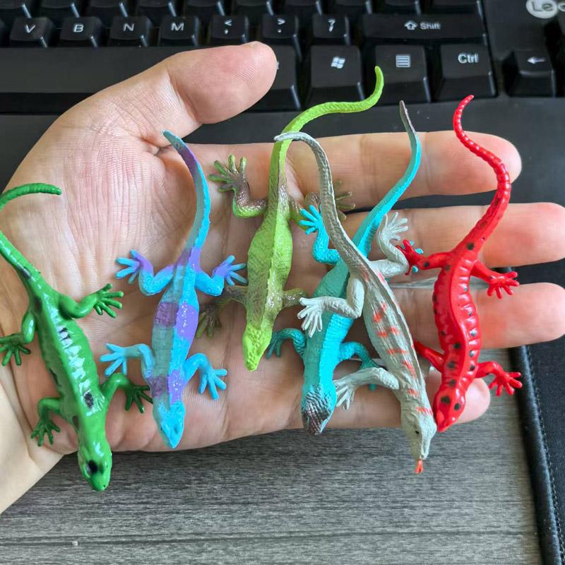 Activating Toys 6Pcs Small Plastic Lizard Toys Simulation Reptile Animals Figures Classroom Rewards Prizes Stocking Stuffers Party Favors Gifts