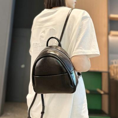 Premium Going Out Fashionable Foreign Style Casual Versatile Backpack Schoolbag Commuter Backpack Niche Shoulder Bag