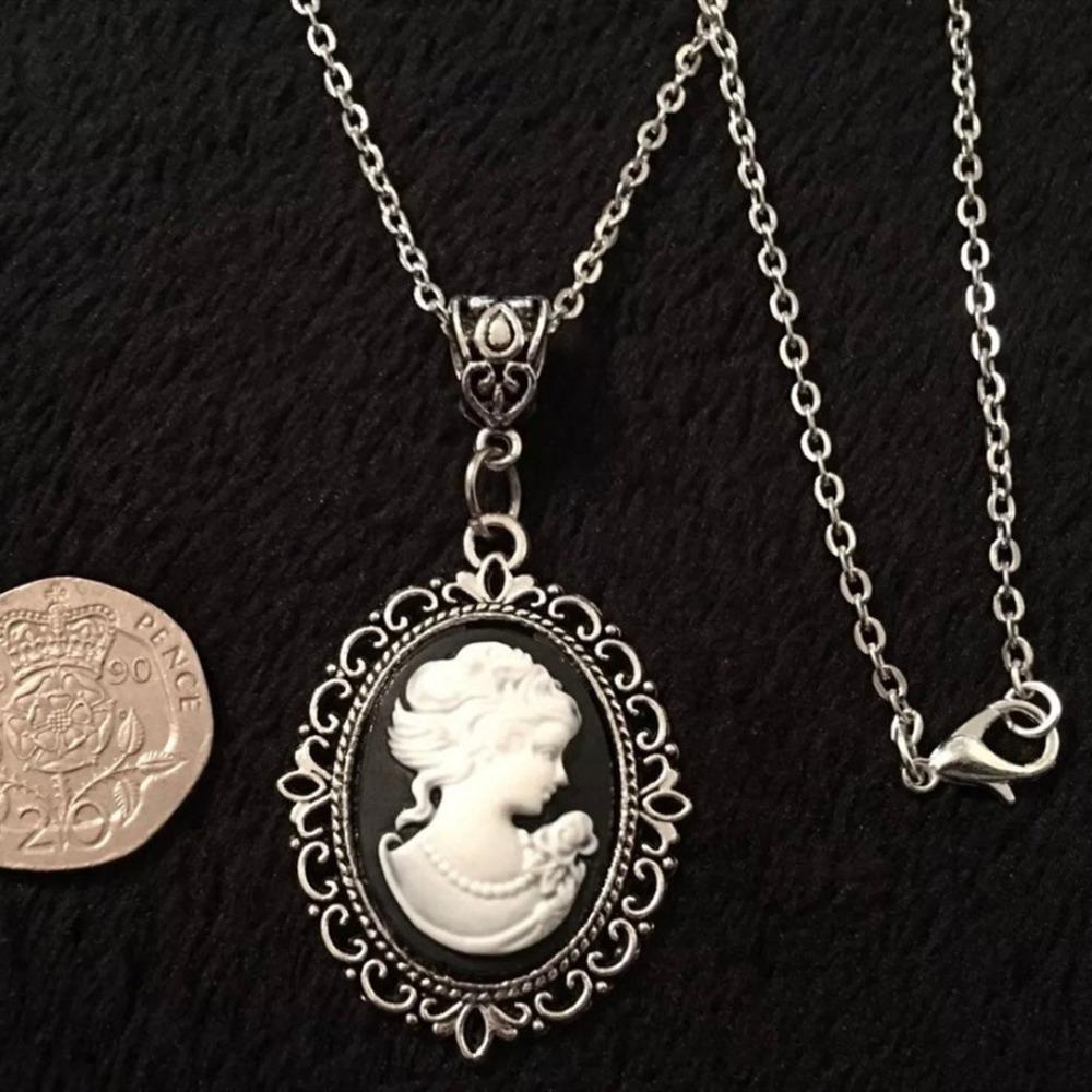 Vintage Ladies Cameo Pendant Black Necklace 18 Inch Chain Steampunk Ladies Silver