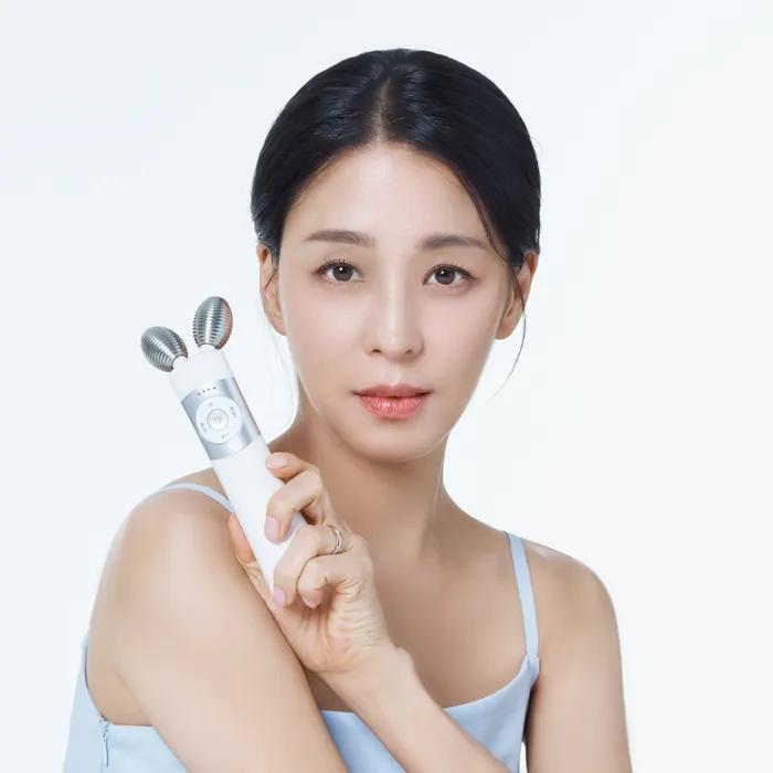 SLOŽENÍ SETU_Růžové EMS V-Cera Meridiánové zařízení (+ABC Kolagenová maska, Pouze růžový sáček)