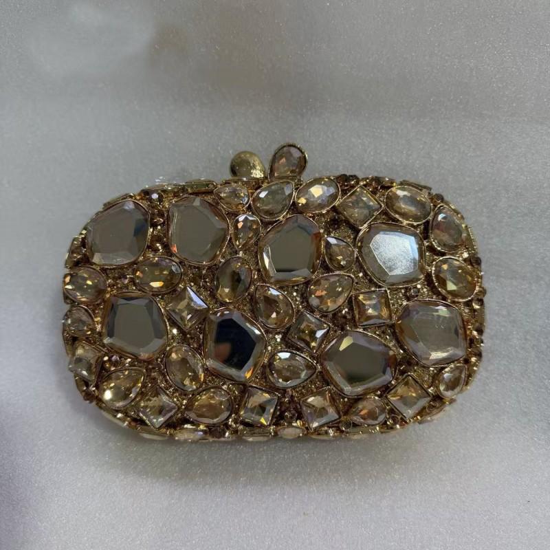 2026 Skull Evening Clutch Bag With Rhinestone Embellishment Lightweight Luxury Handheld Purse Formal Events