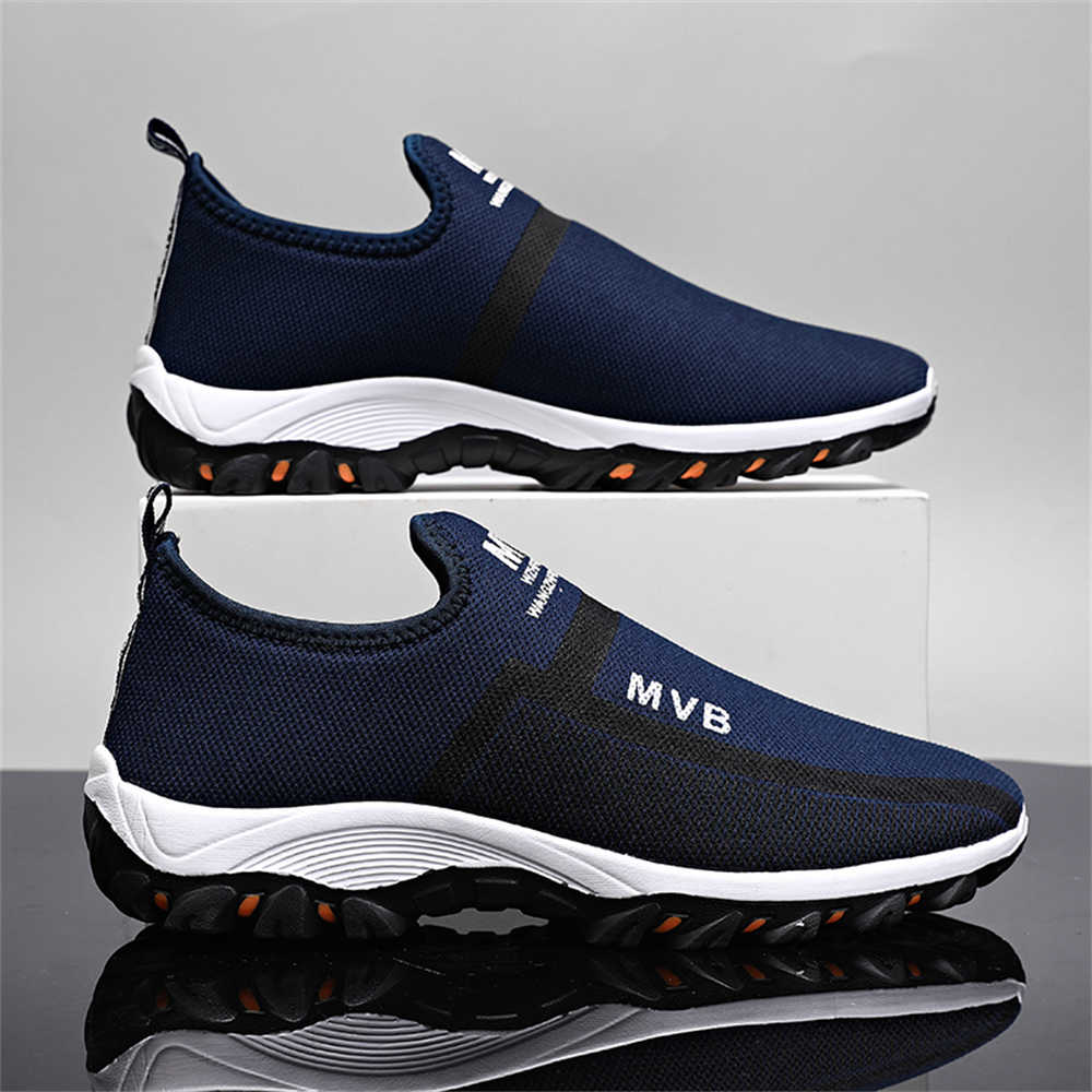 Mote Spesialstørrelse Mesh Herresko Flate Sko Tennis Joggesko Mann Sommer Gåsko Menn Sport Bestselgere Designer Luksus Spesialtilbud