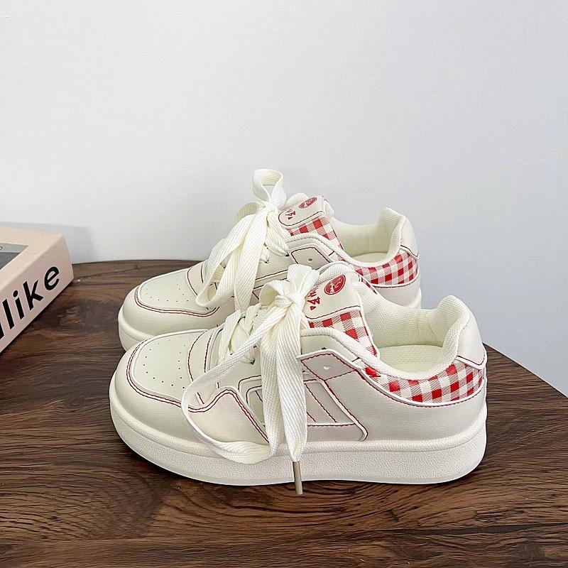 Korean white shoes women's 2025 spring new versatile student platform casual sports board shoes tide support 2025