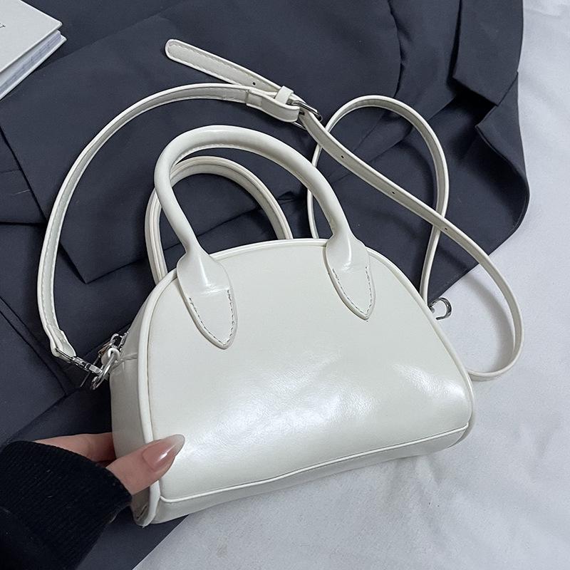 Korean Spring and Summer Popular High-end Portable Boston Bag Fashionable Versatile Foreign Style Sweet Wind Simple Messenger Bag Women