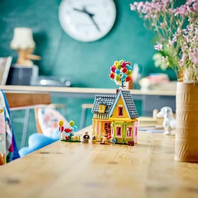 MOC 43217  Creative Building Block Model Kit, Suitable As a Gift for Birthdays, Christmas, and Halloween, Architectural Model.