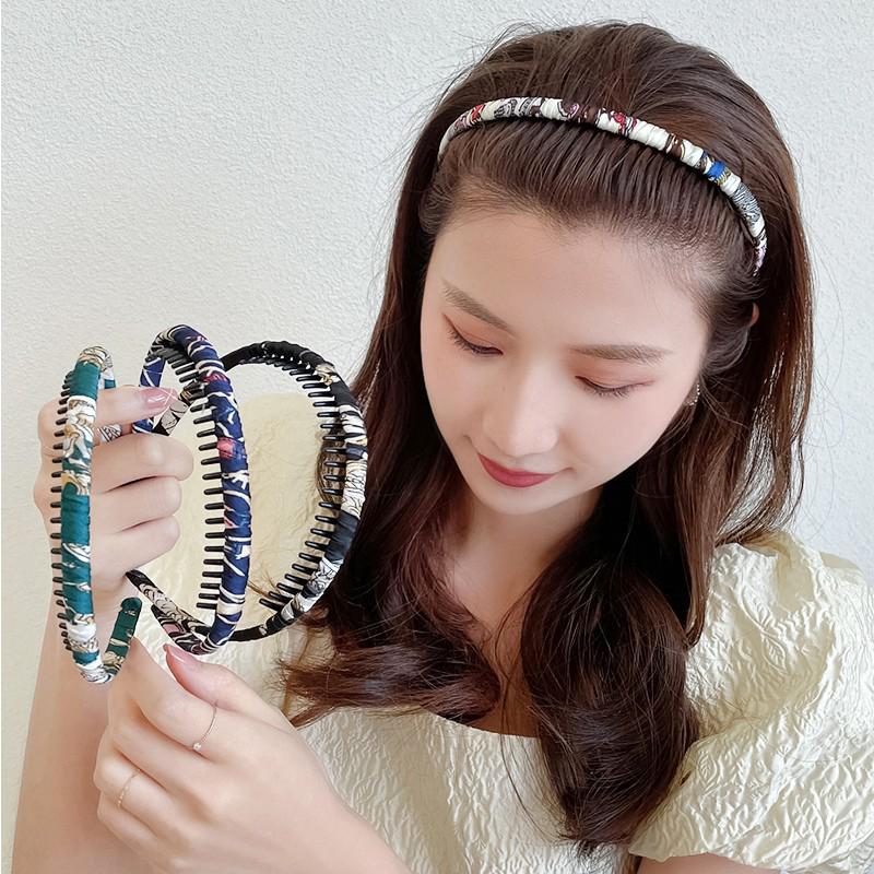 Korean Bangs Headband: Non-Slip, Versatile Hair Clip for Women's Face Washing and Outings