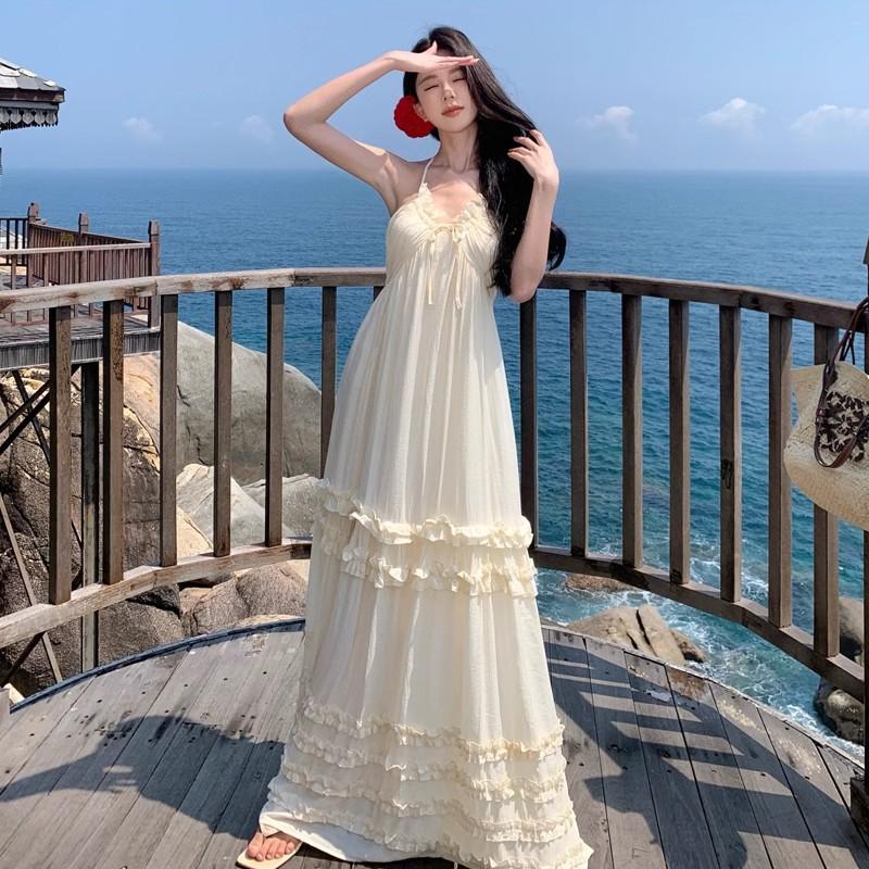 

Seaside beach temperament dress suspender vacation dress beige sexy halter fairy summer mopping atmosphere XL бежевий