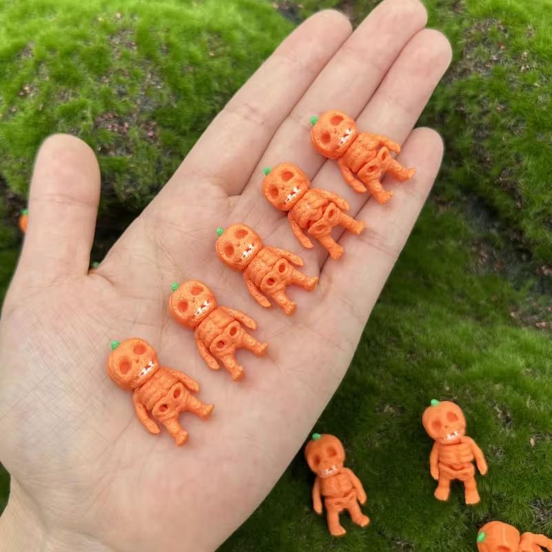 3D-печатный тыквенный скелетный человек с гибкими суставами - Подвижное Хэллоуинское настольное украшение
