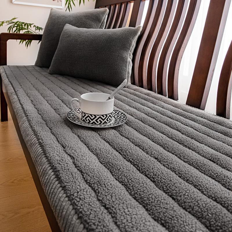 Solid Wood Sofa Cushion Autumn and Winter Warm Plush Sofa Cover Non-Slip Seat Cushions Winter