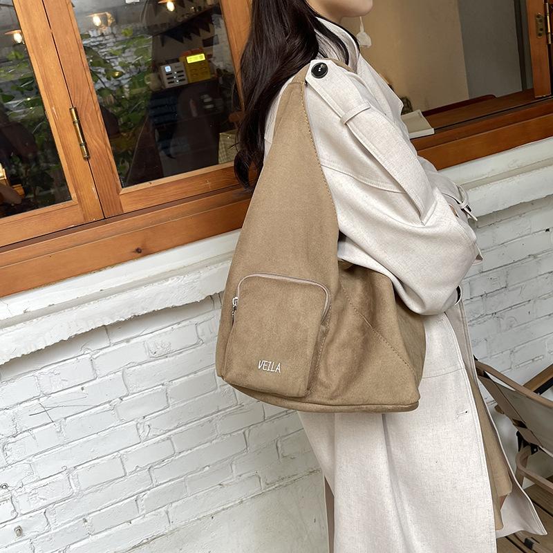 Korean Lazy Wind Casual Large Capacity Shoulder Bag Women'S Autumn And Winter Muyin Same Frosted Textured Tote Bag