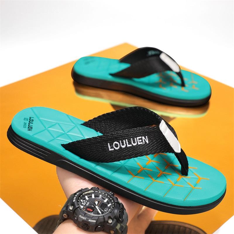 Heißer Verkauf männer Flip-flops Mode Herren Strand Sandalen Outdoor Weiche Sommer Hausschuhe Größe 39-45 2024 Zapatos hombre