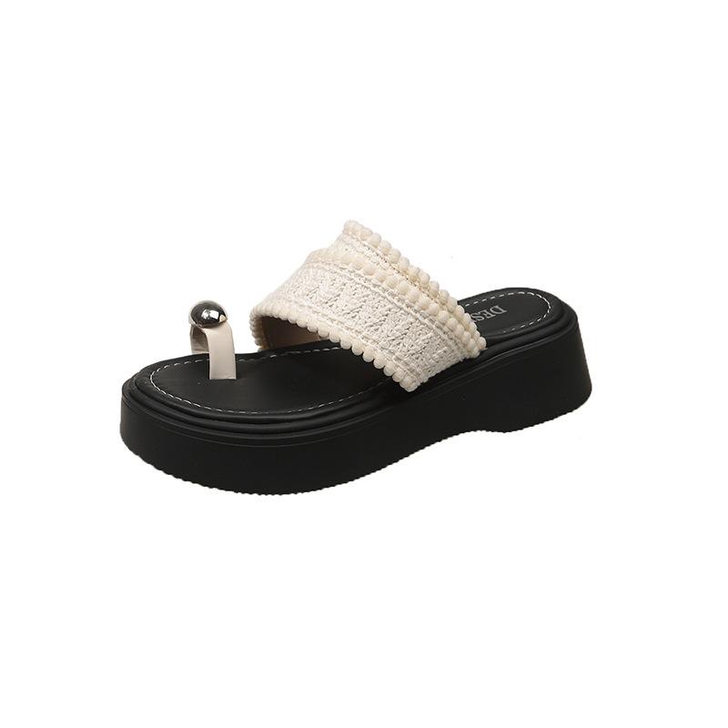 High-end woven open-toed slippers, women's summer going out for leisure and looking thin, foreign and light temperament, beach cool slippers