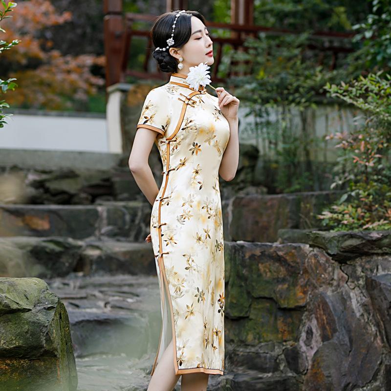 Traditional silk cheongsam 1011 new women's retro improved Chinese style young mulberry silk dress medium and long