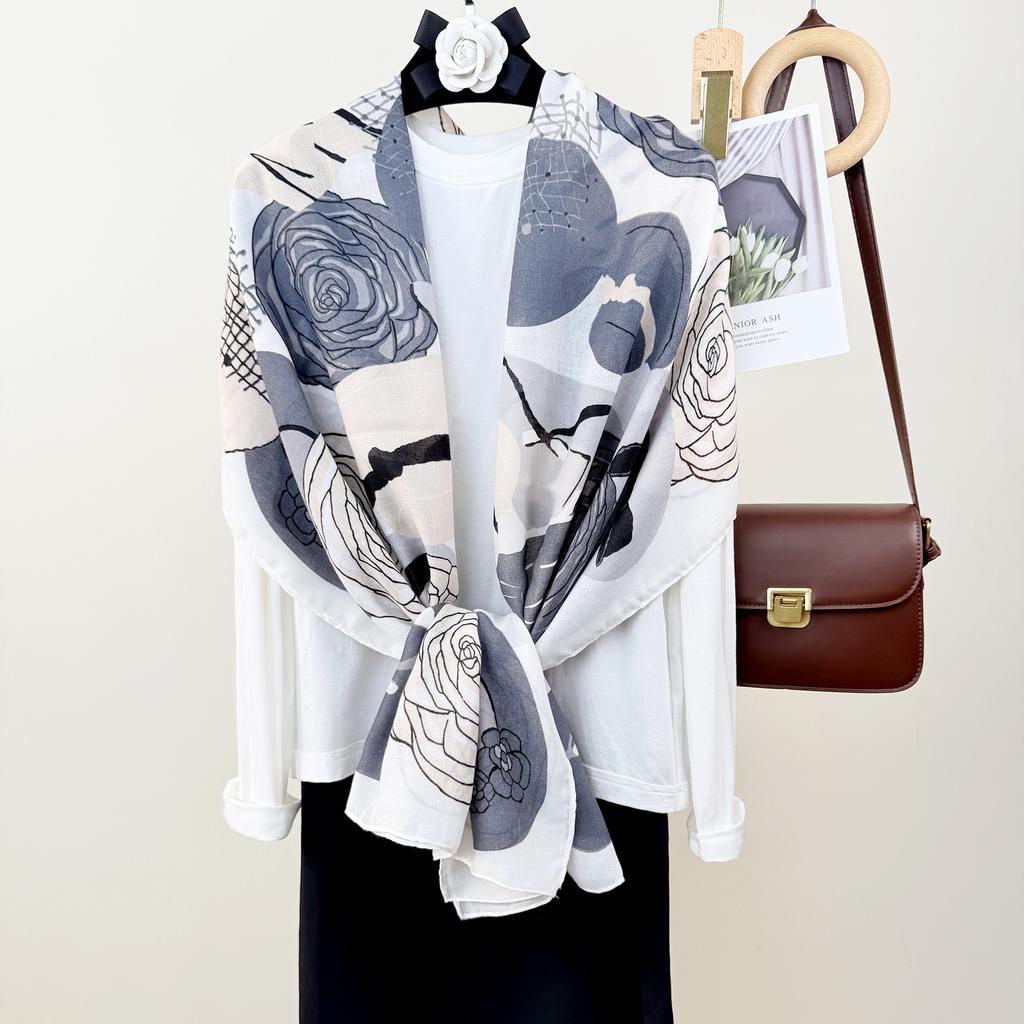 New Niche Retro Cotton and Linen Long Scarf for Women Creative Light Luxury Temperament Scarf Travel Photography Matching Shawl