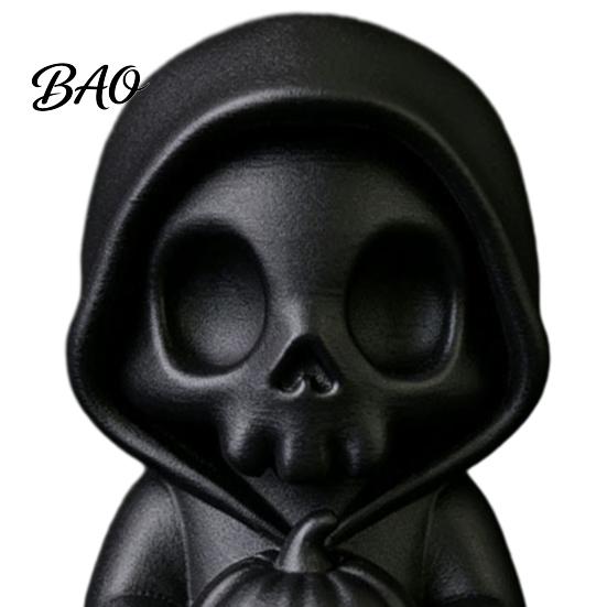 Indoor Party Embellishments 3D Printed Grim Reaper Figurine Holding Pumpkin, Blank DIY Tabletop Seasonal Decor Paintable Halloween Statue, Cute