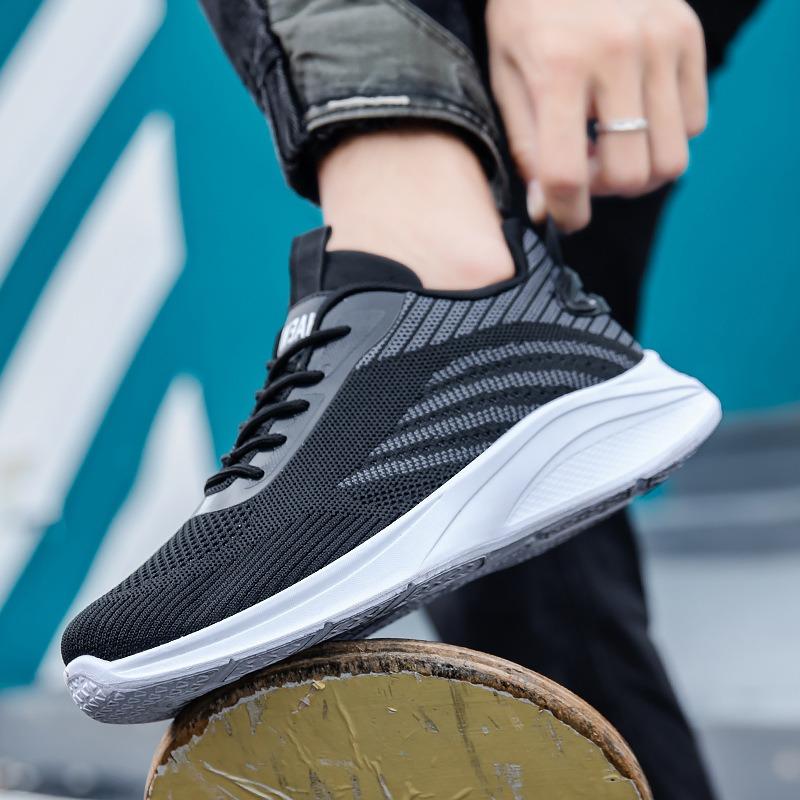 New Casual Men's Shoes Fly-woven Mesh Lightweight Fashion Single Shoes Hollow Simple Men's Sports Shoes