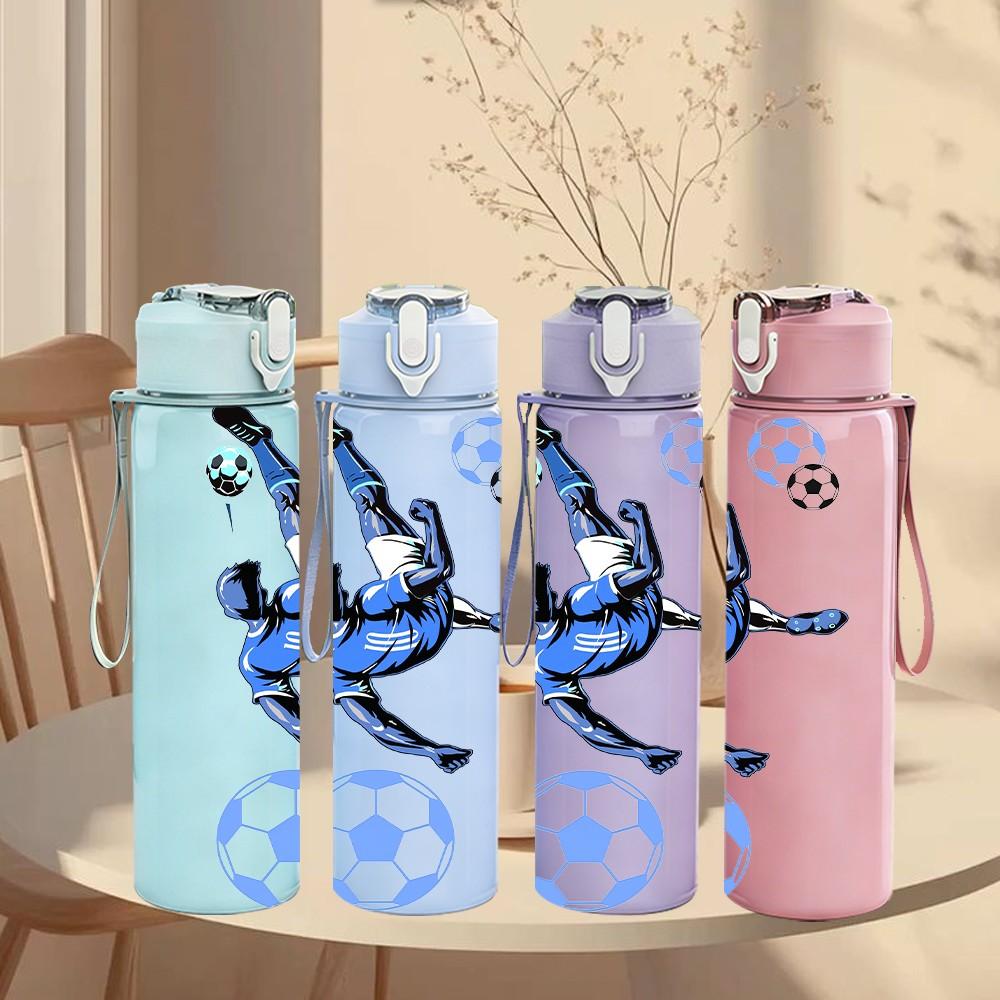 1PC Soccer Player Kick Ball Print 750ml Color Plastic Sports Water Bottle Leakproof Flip Straw Lid Suitable for Sports Office Home Use