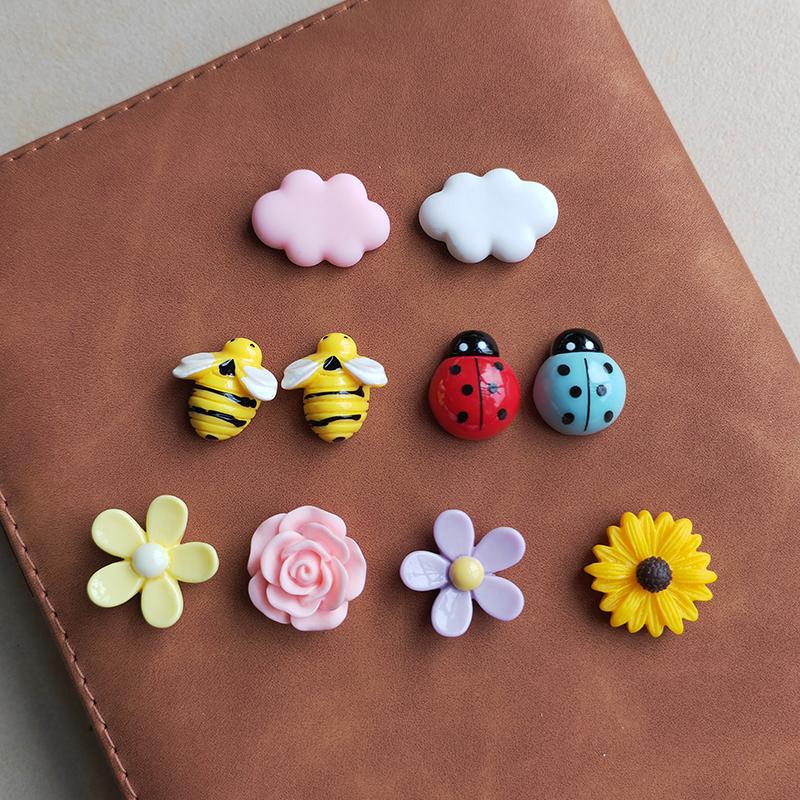 

10 шт. смешанные магниты на холодильник с изображением пчелы, божьей коровки, цветка, облака, аксессуары для домашнего офиса, милый магнитный стикер на холодильник
