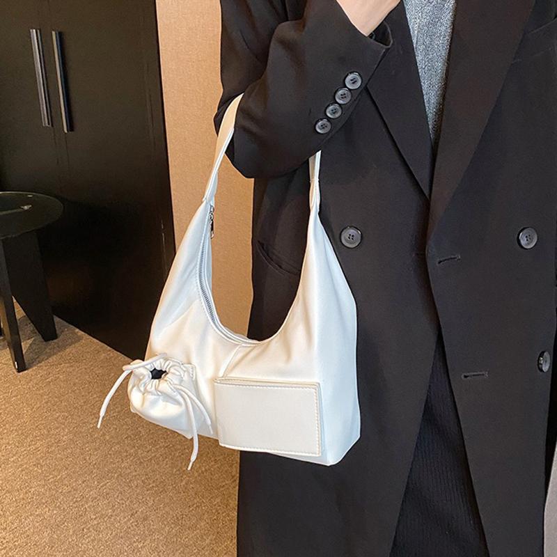 2024 Nye fasjonable, allsidige skuldervesker Høykvalitets underarmsvesker Vestlig stil håndvesker