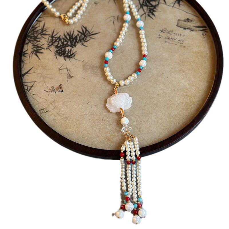Lotus Yingluo Pendant Necklace: Retro Ethnic Style, Light Luxury, Ancient Chinese-Inspired Horse Face Skirt Accessory