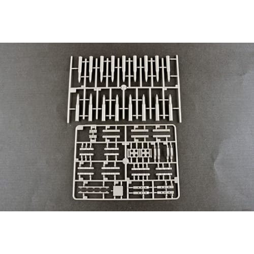 Trumpeter 1/16 German Sd.Kfz.171 Panther Ausf.G Plastic Model 00928