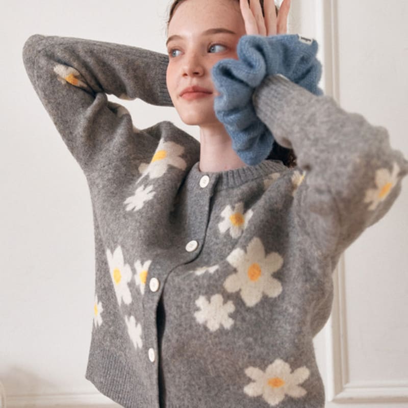 LOTS YOU lotsyou_Fluffy Scrunchie Light Blue