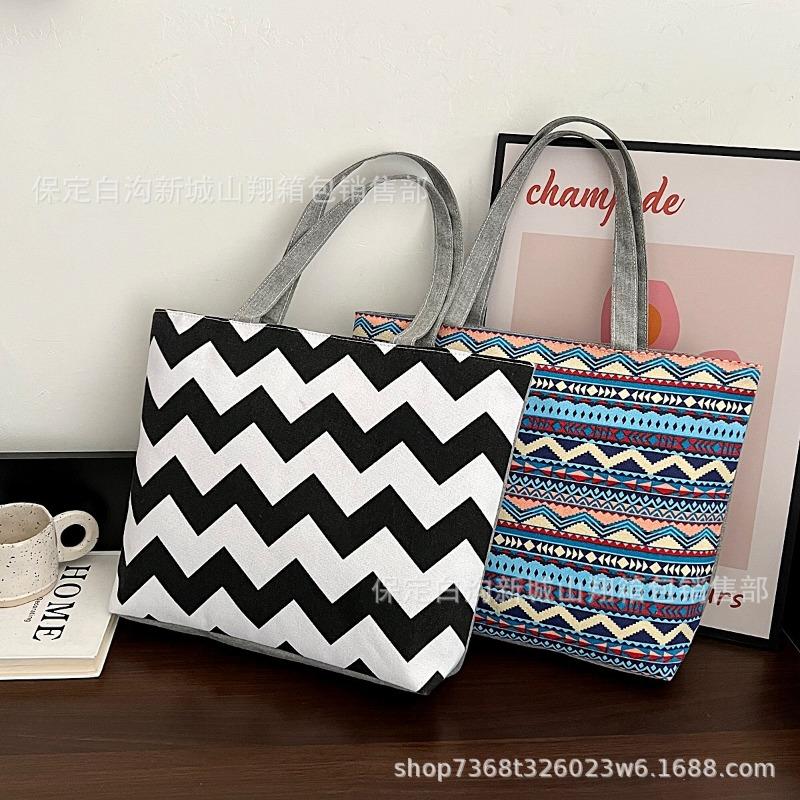 New printed bag large capacity tote bag literary flower cloth student bag shoulder portable canvas women's bag