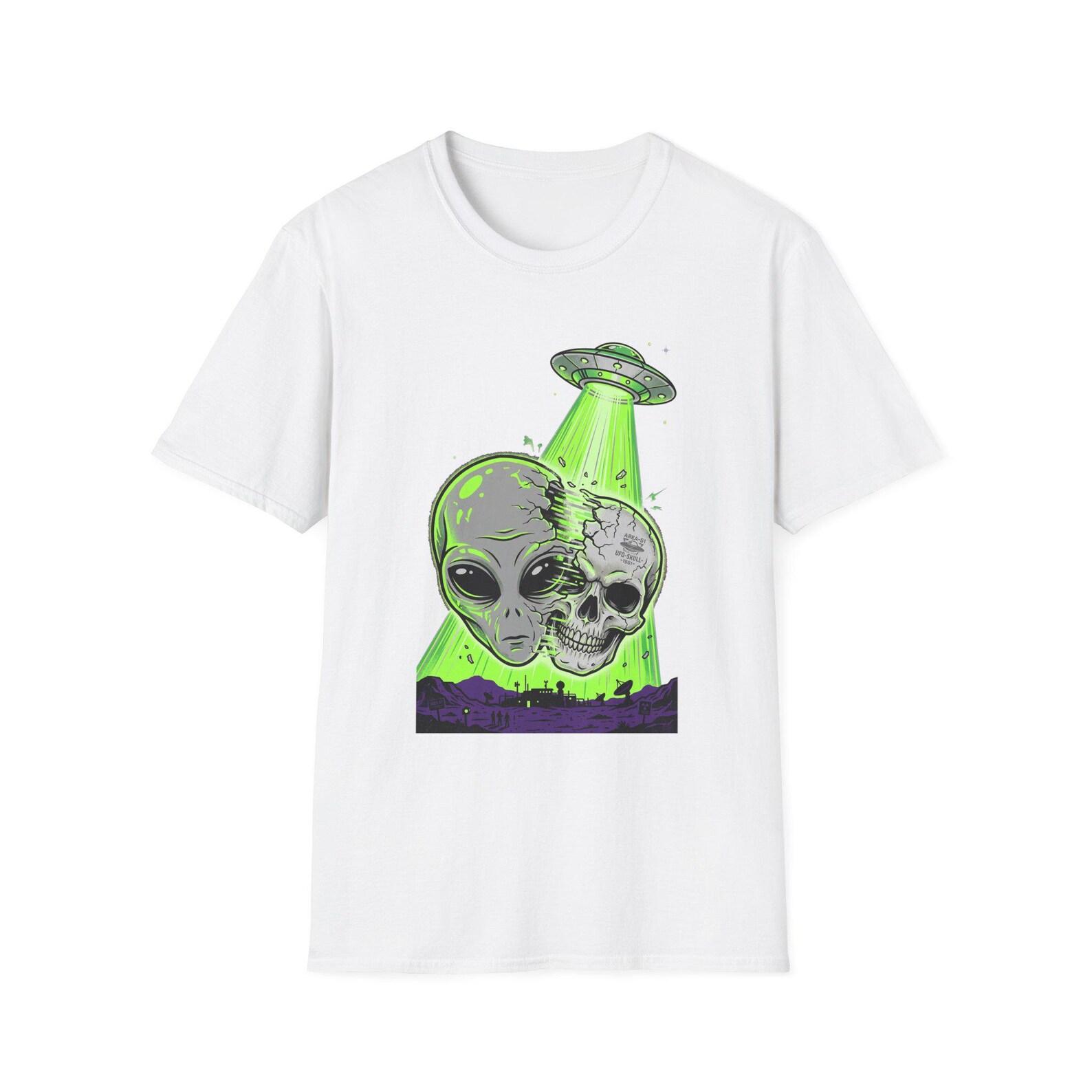 Alien Skull UFO Abduction T-Shirt | Extraterrestrial Skeleton Graphic Tee | Space Sci-Fi Gift M