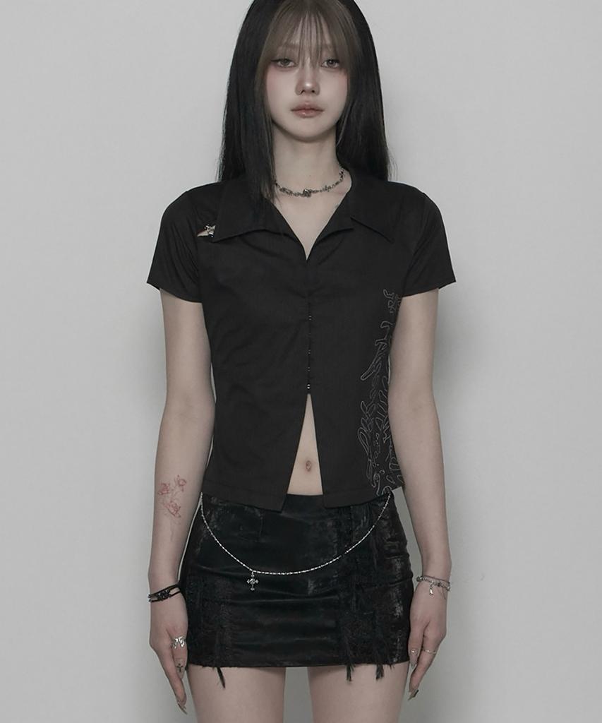 Soea Born Hook-Slit Short Shirt (Black)