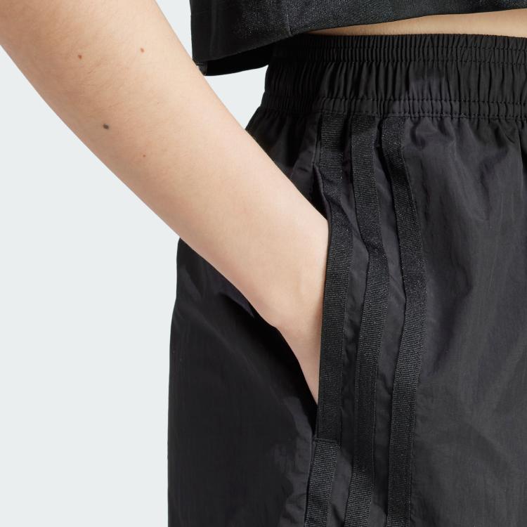 Adidas Tiro Snap-Button Shorts With Monochrome Logo And Elastic Waist Women Shorts Black IB4757