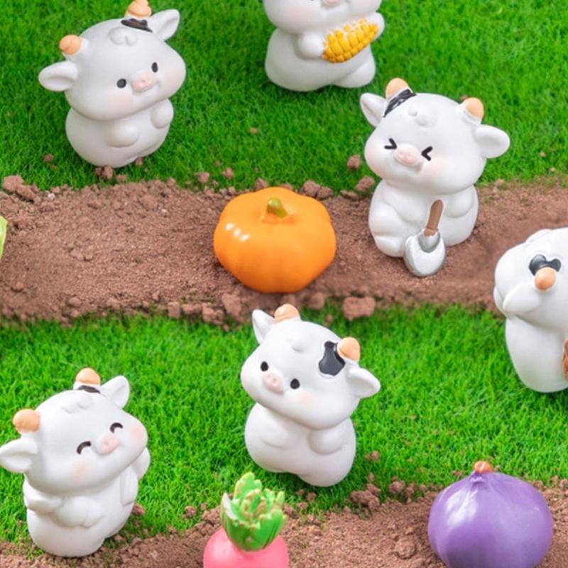 Cartoon Cow Figure Mini Miniatures Animal Garden Terrarium Resin Decorations Stakes Craft Landscaping Sculpture
