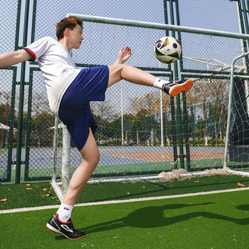 Men's Football Field Boots Professional Society Cleats Teenager Futsal Shoes Grass Training Non-slip Football Shoes  New