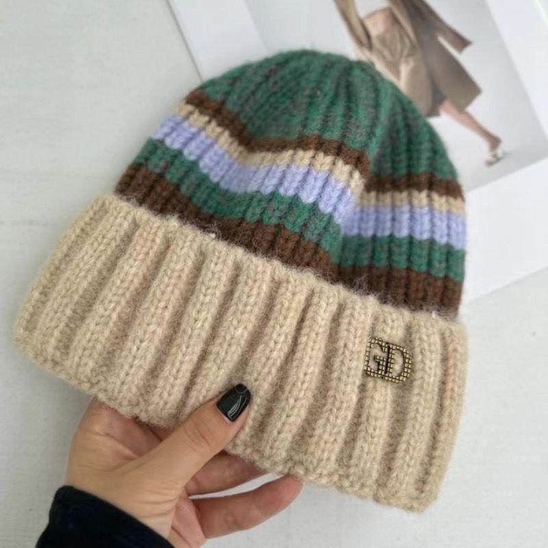 

Яркая полосатая шапка модная женская осенне-зимняя теплая вязаная шапка для пары