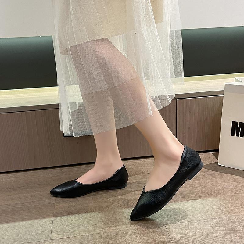 Mode 2024 Mode Printemps et Automne Nouvelles Chaussures Élégantes à Bout Pointu et Talon Carré pour Femmes Chaussures Décolletées Respirantes