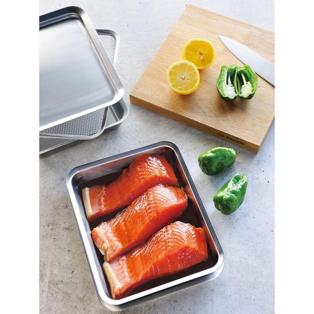 La base Tsubame-Sanjo stainless steel square tray x 2, square colander & square plate, 4-piece set, Made in Japan, Yoko Arimoto, LLM-8718