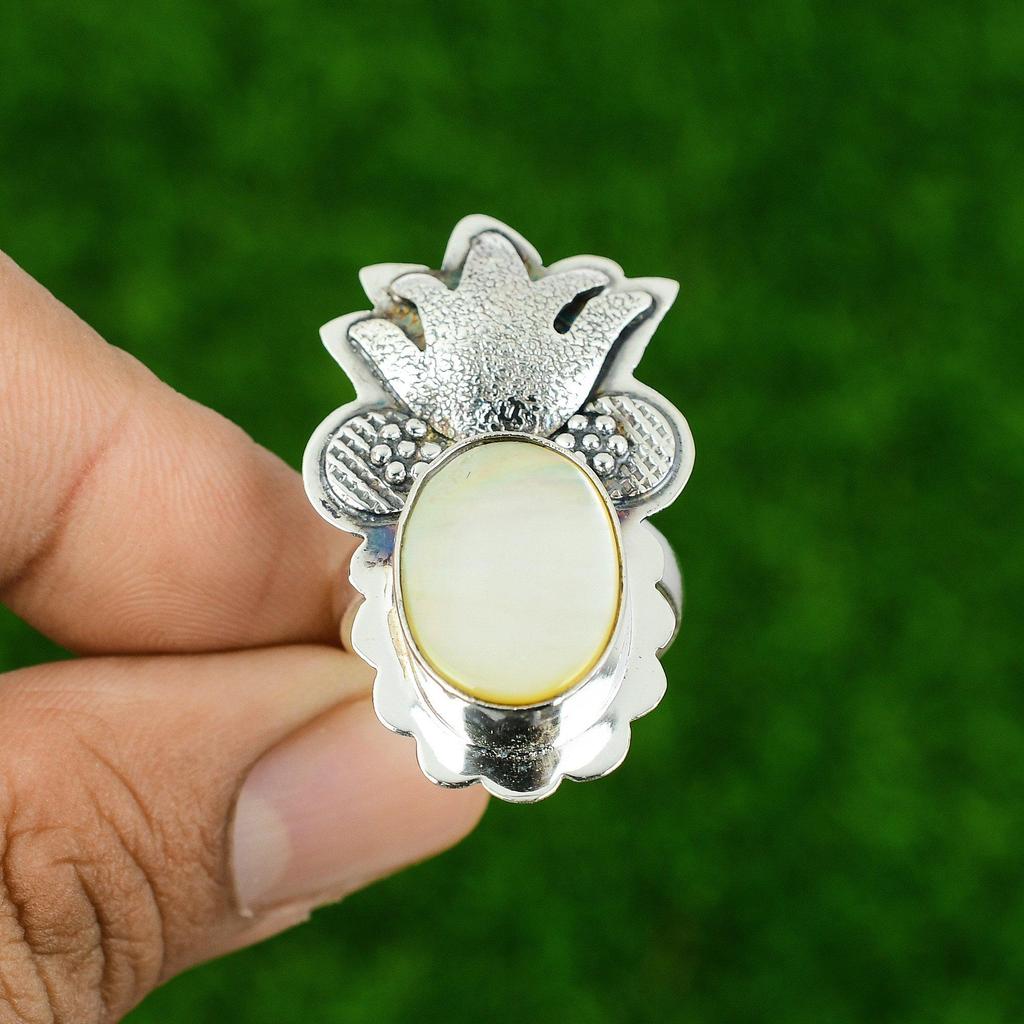 925 Sterling Silver Oval Mother Of Pearl Gemstone Boho Stackable June Birth Ring