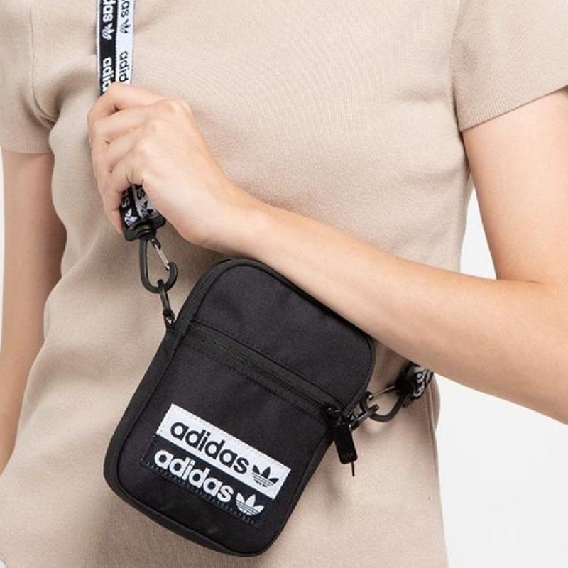 Adidas Originals Polyester Umhängetasche Crossbody Tasche Normal Unisex Schwarz Adidas EJ0975