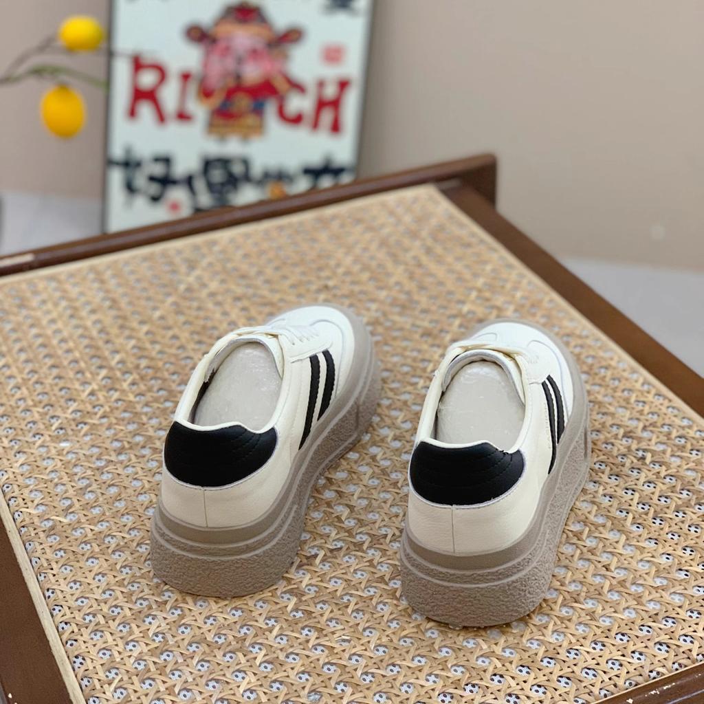 Shoes women's autumn new versatile breathable sports shoes platform heightening board shoes casual