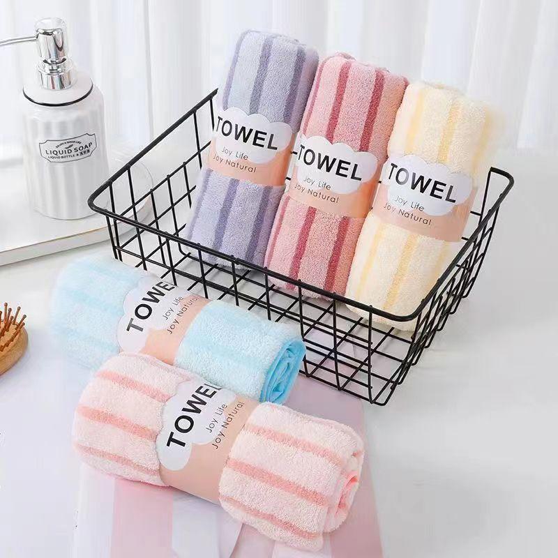 Coral Velvet Towel Is A Soft and Absorbent Towel for Washing The Face