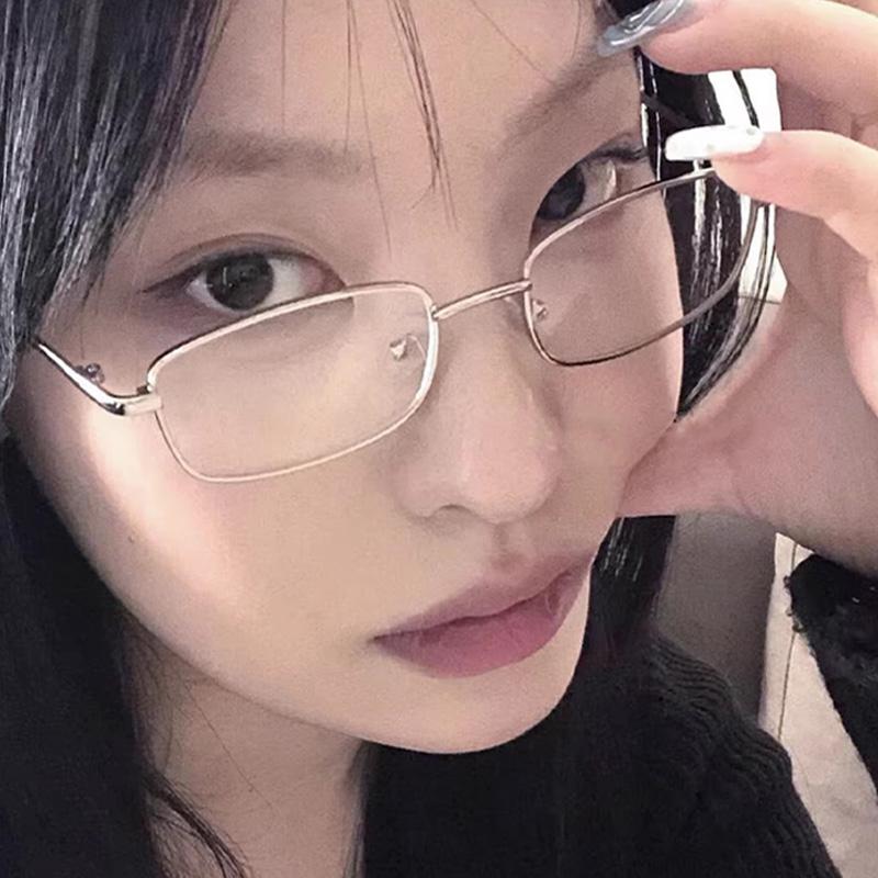 Punk Vintage Y2K Small Square Frame Glasses Eyeglasses for Women Blue Light Blocking Glasses Cosplay Party Decoration Streetwear