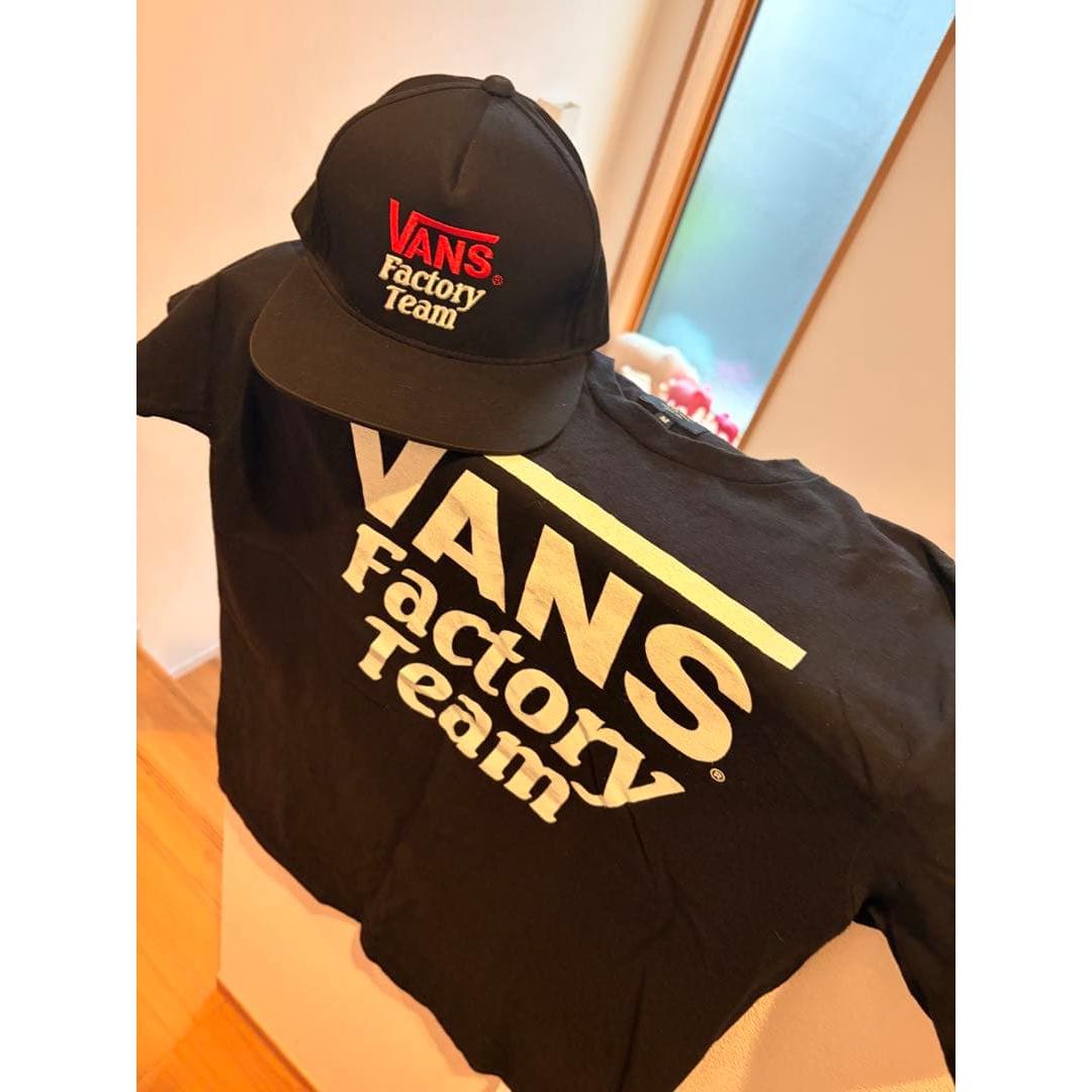 Used VANS Factory Team Snapback Cap + T-shirt