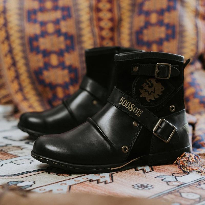 Moda Moda Męskie Buty Vintage Motocyklowe Skórzane Męskie Buty Zimowe Jazda Retro Męskie Buty 2024 Metalowy Styl Ciepłe Zamki Męskie Buty