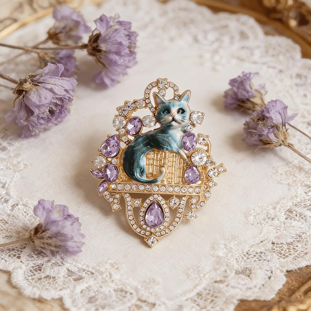 Vintage Enamel Cat Lapel Pin Light Luxury Imitation Rhinestone Brooch Clothes Decoration